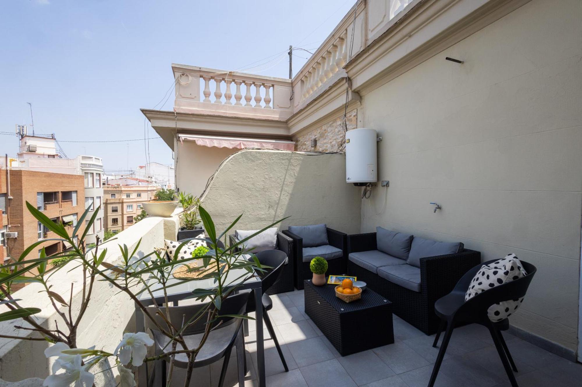 Florit Flats - Stylish 2 Bedroom Ac Wifi Terrace Attic In Valencia Center Exterior foto